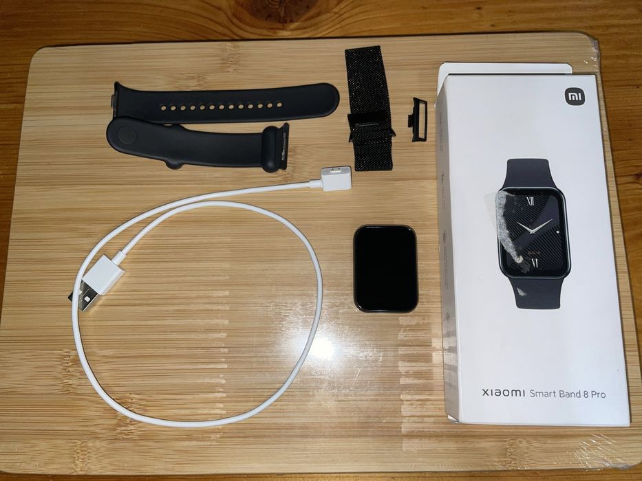 Продам смарт браслет MI Band 8 Pro