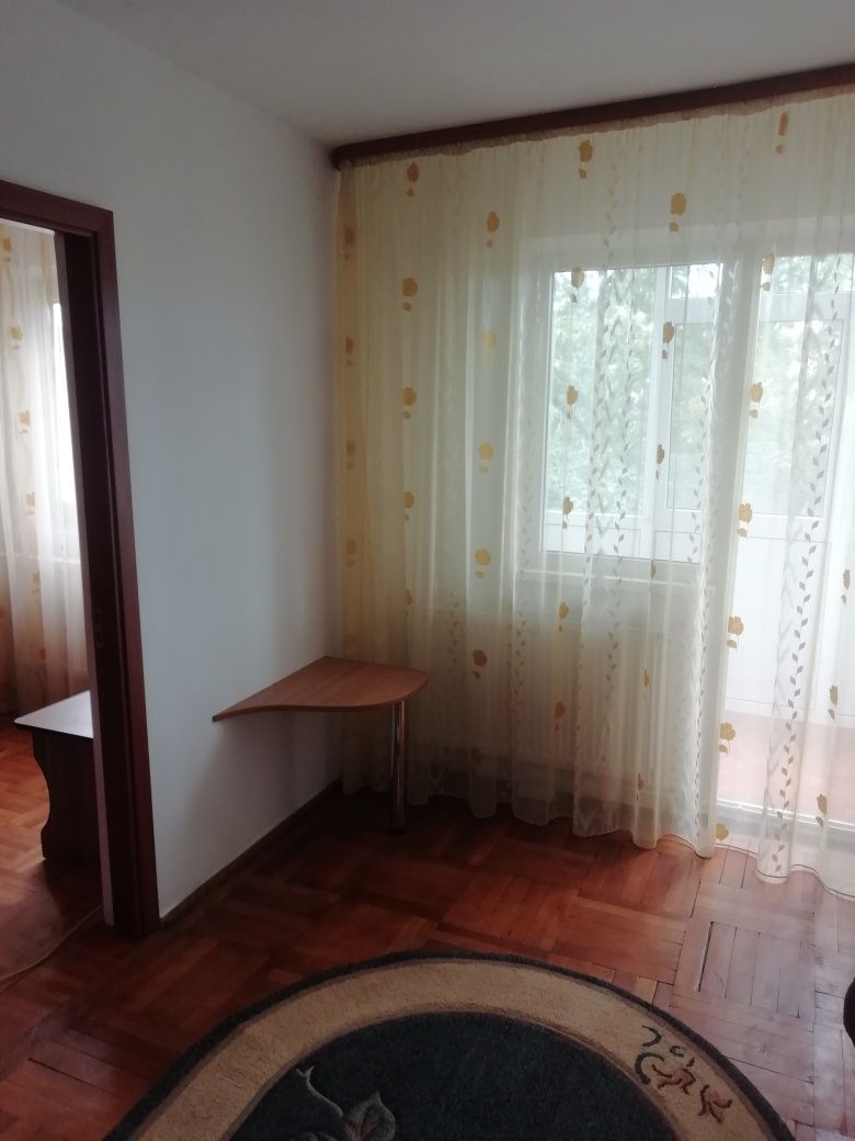 Apartament de închiriat