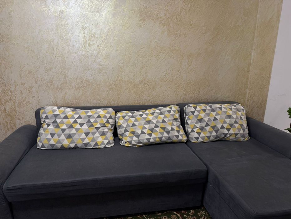 Диван в хорошем состоянии