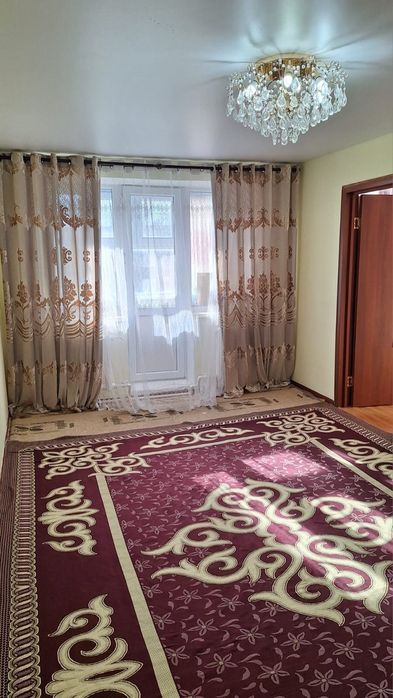 Продается 4-х комнатная квартира на 6 микрорайоне 23 дом