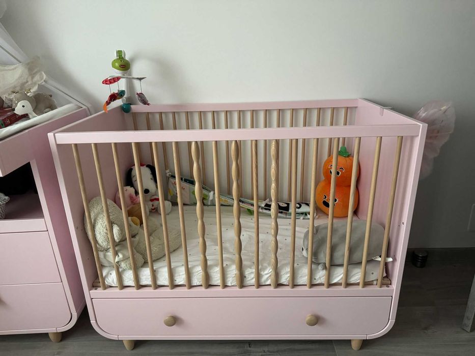 Set mobilier masă de înfășat și pătuț bebe