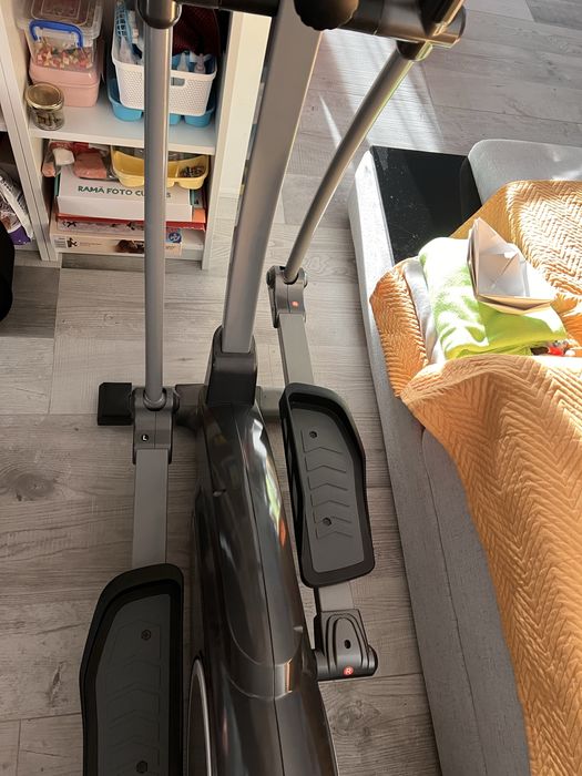 Vand Bicicleta eliptica TOORX ERX-80 ca noua