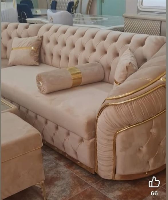 Продава се !! Комплект  ъглов дивата + холна маса и 3 таб