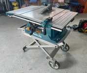 Fierastrau circular Makita MLT100 cu masa pliabila pe roti 1500W