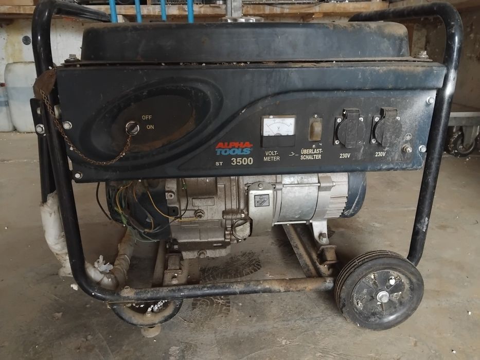 Generator de curent pe baza de benzina