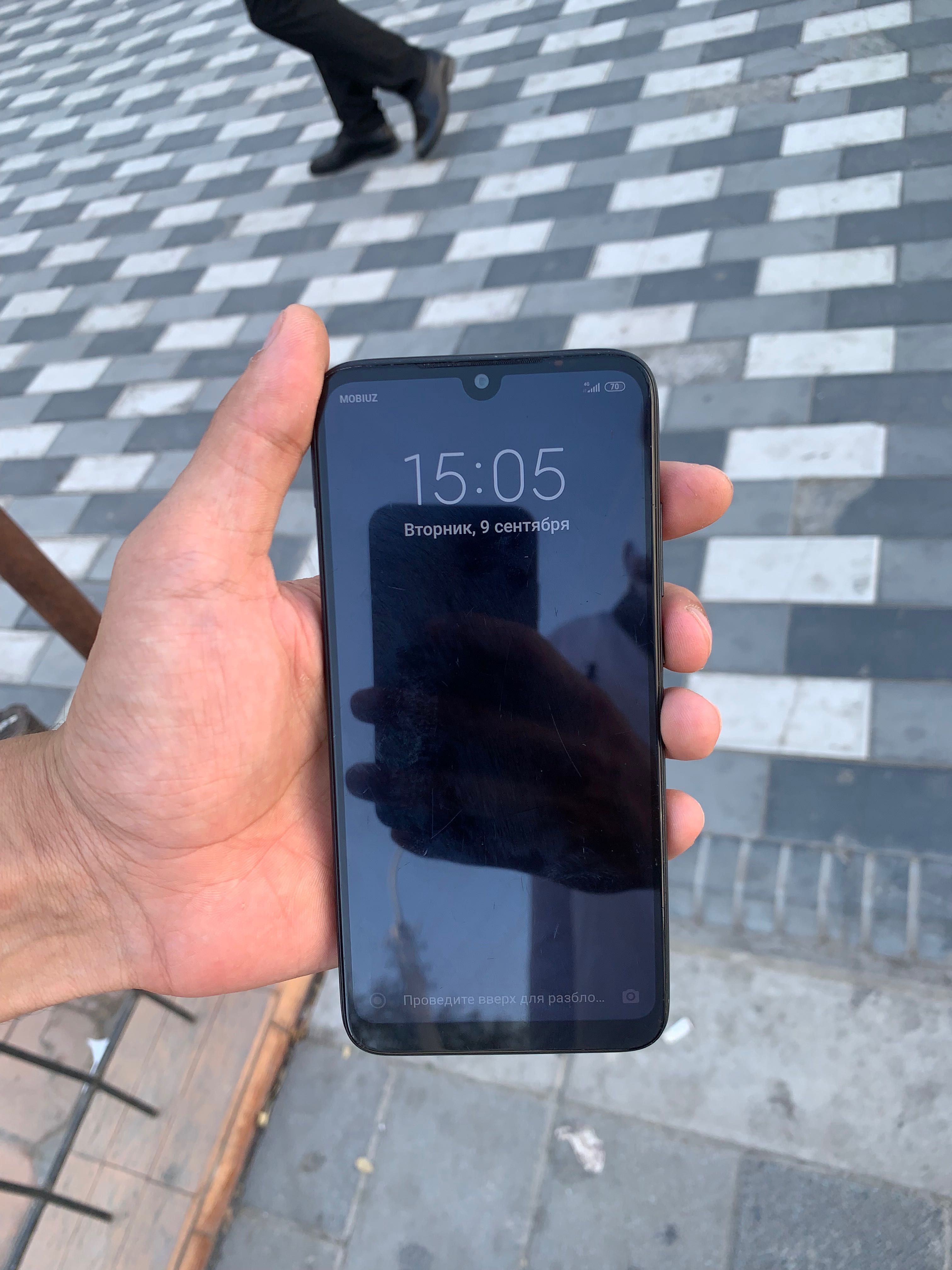 Redmi 7 32 gb xolati tiniq