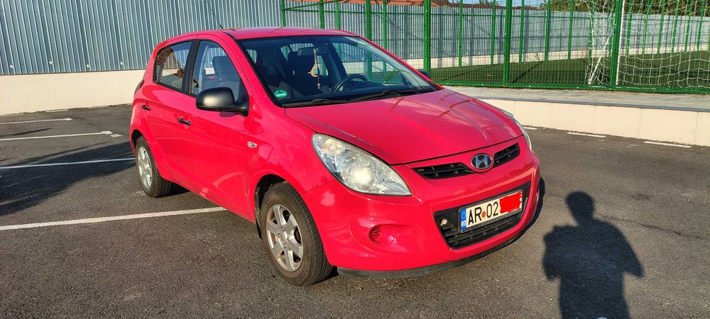 Hyundai i20 1,2 benzină, an 2009