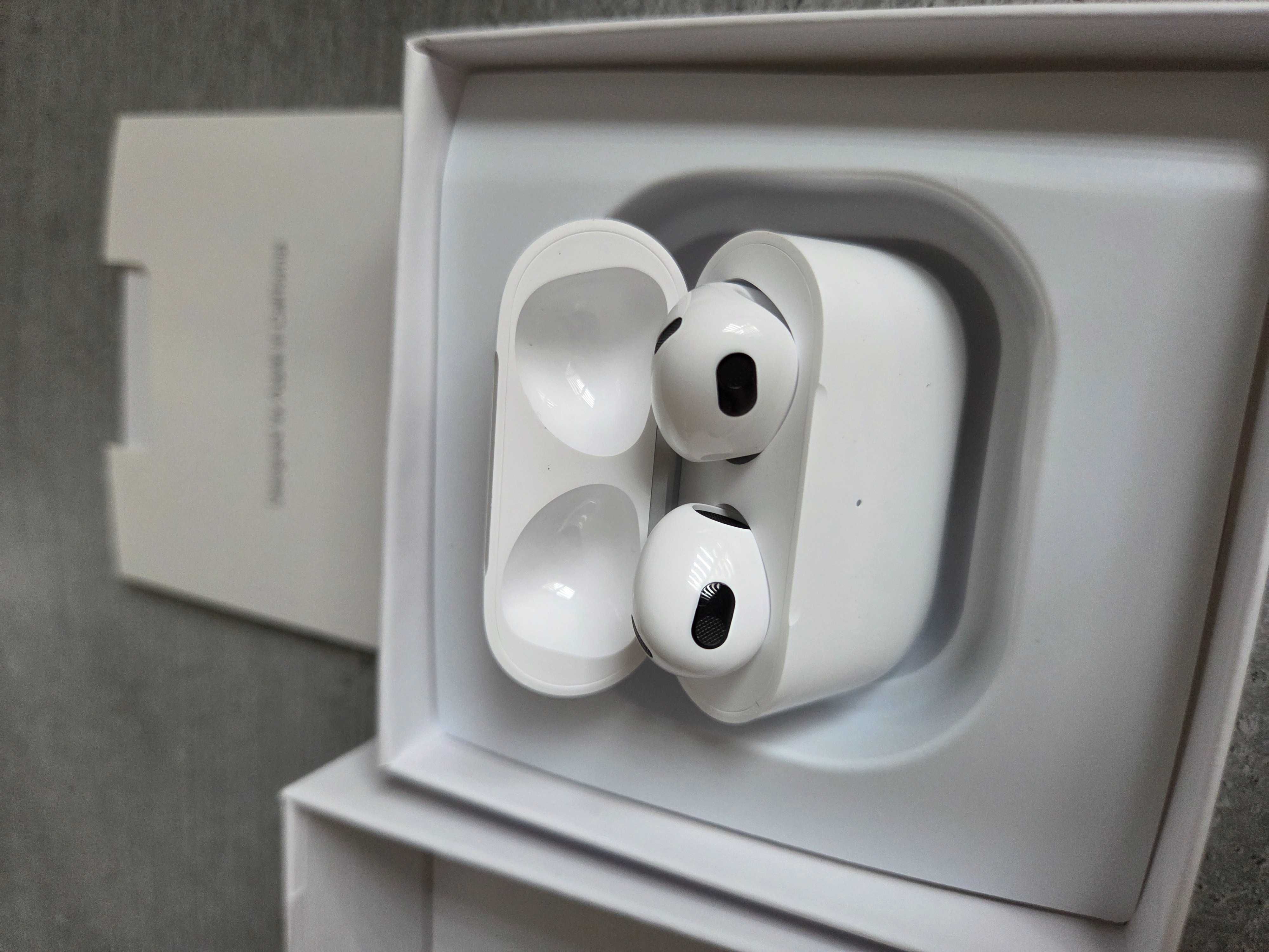 Apple airpods 3 gen като нови