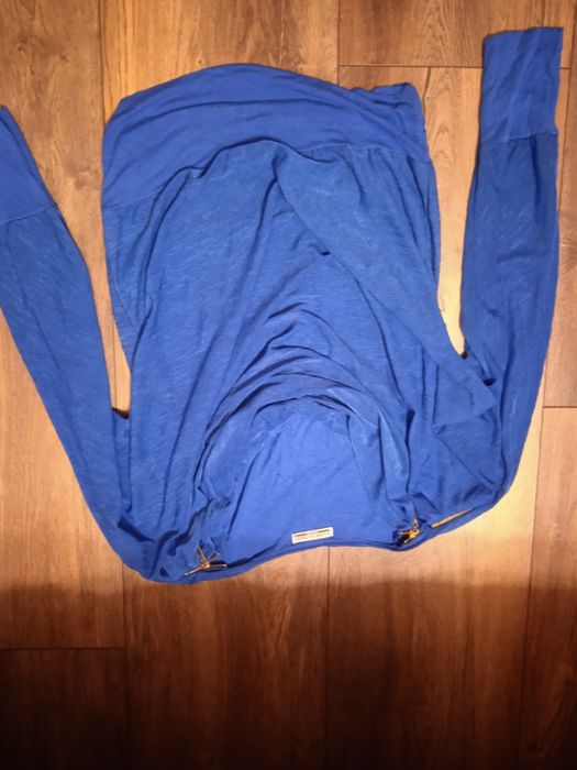 Тънка блуза за всякакви поводи