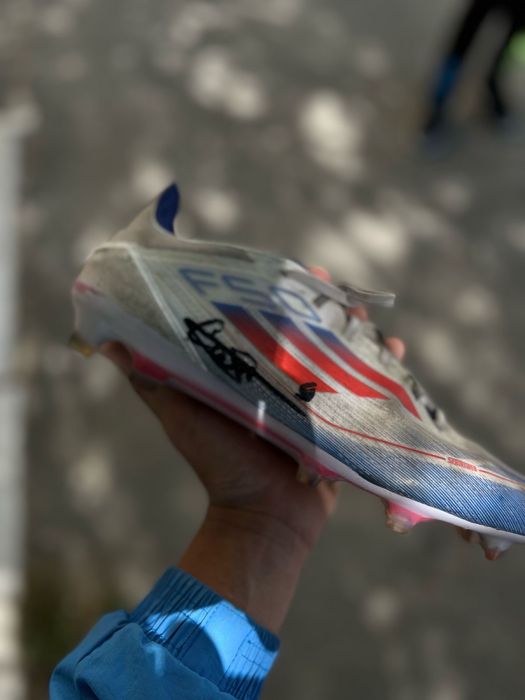 бутсы adidas ф50 оригинал с подписью Сатпаева