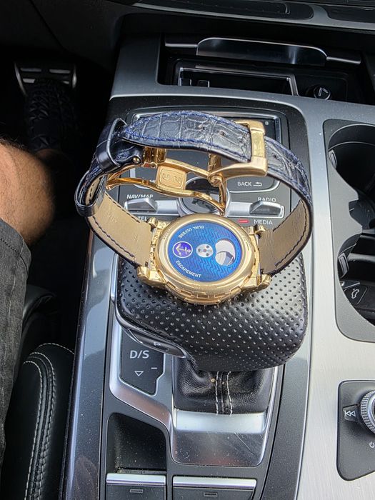 Vand schimb ceas ulysse nardin freak turbilion aur roz diametru 44.5