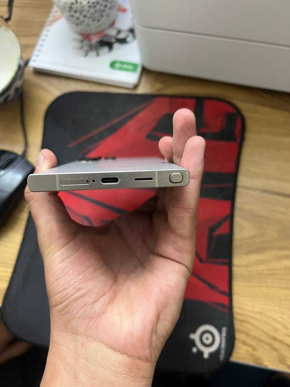Samsung S24 ultra 12-256 gb. 2 SIM + esim
