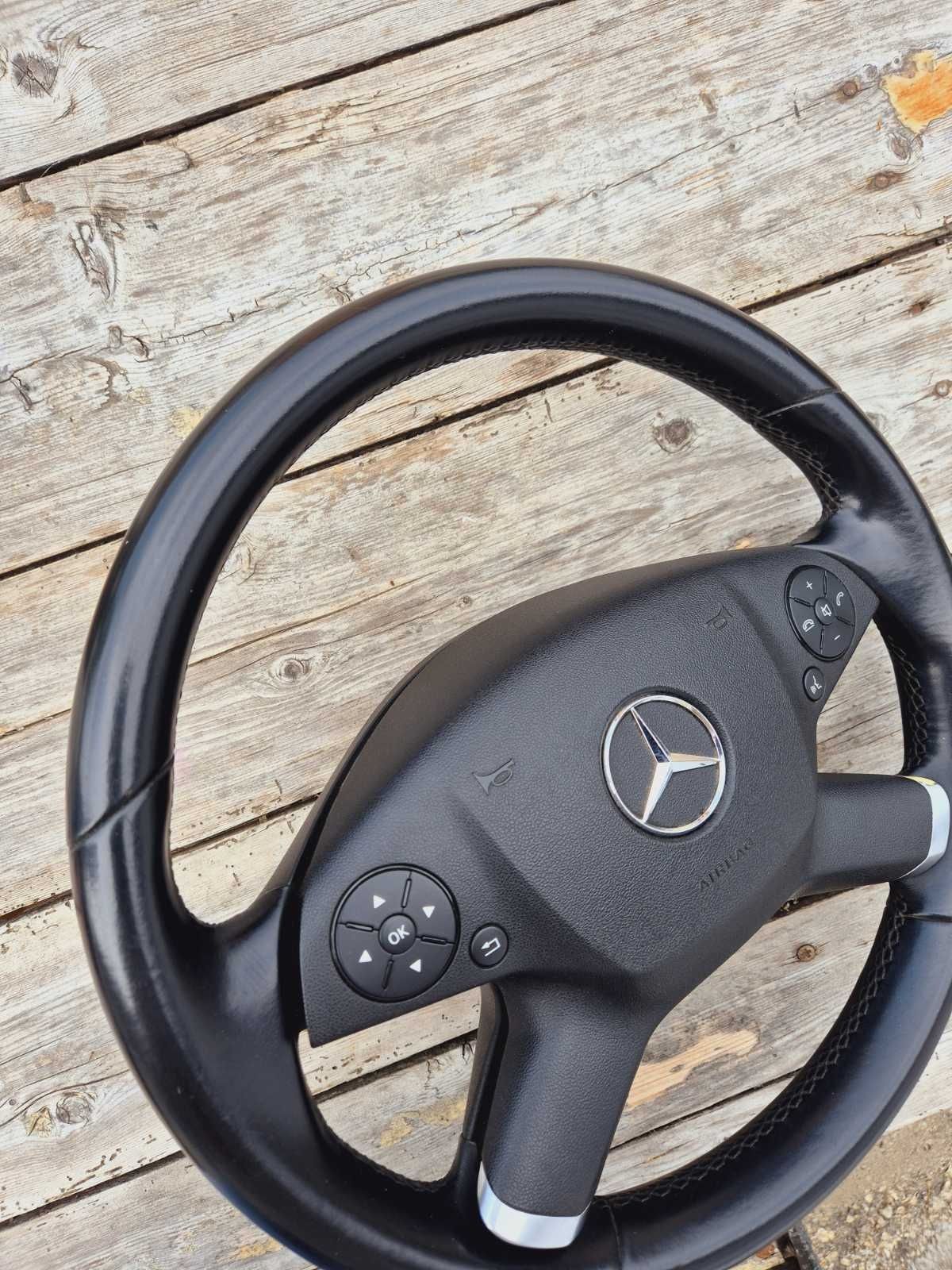 Волан с Airbag за Мерцедес w204