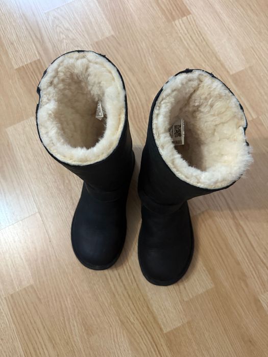 Ugg nr 37, ca noi