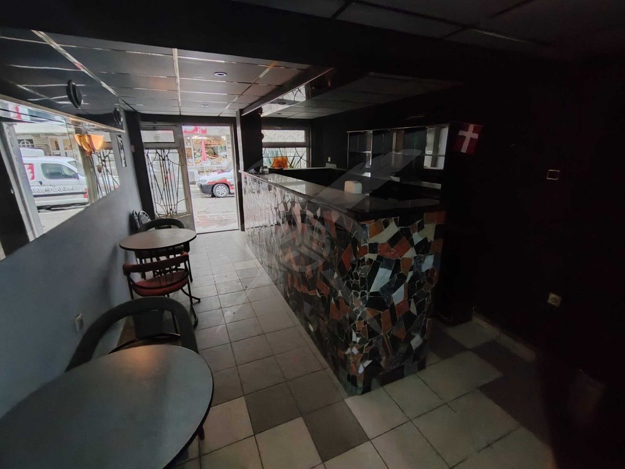 Продава се Заведение в Варна, Генералите - 42 кв.м за 1191 €/кв.м - Снимка #1