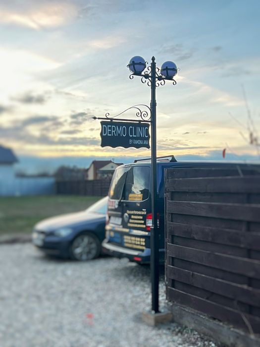 Lămpi și stâlpi personalizat