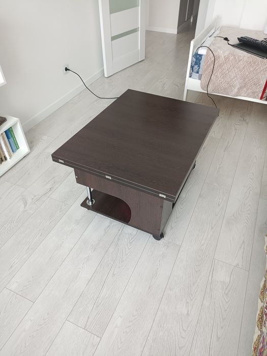 Раскладной и журнальный стол