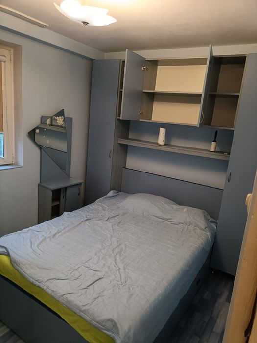 Dormitor culoare bleumarin