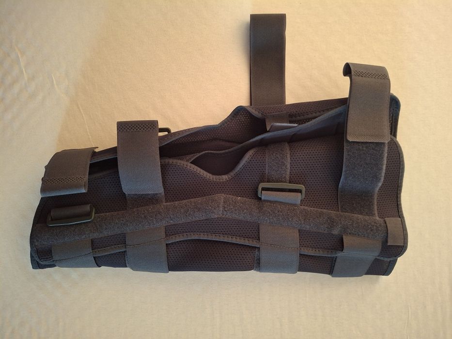 Наколенка,коляно.