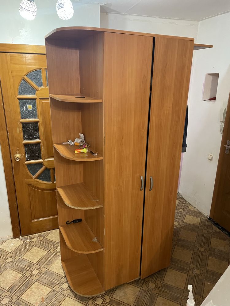 Продам шкаф для прихожии