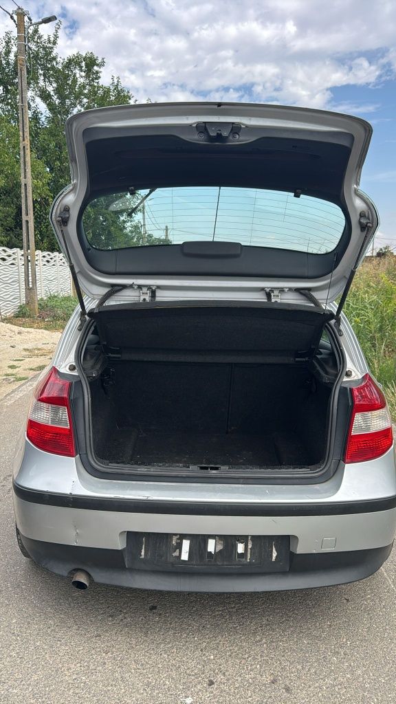 Bara fata capota faruri tragar haion bmw seria 1 e87 116 i
