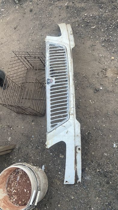 Продам решотку радиатора