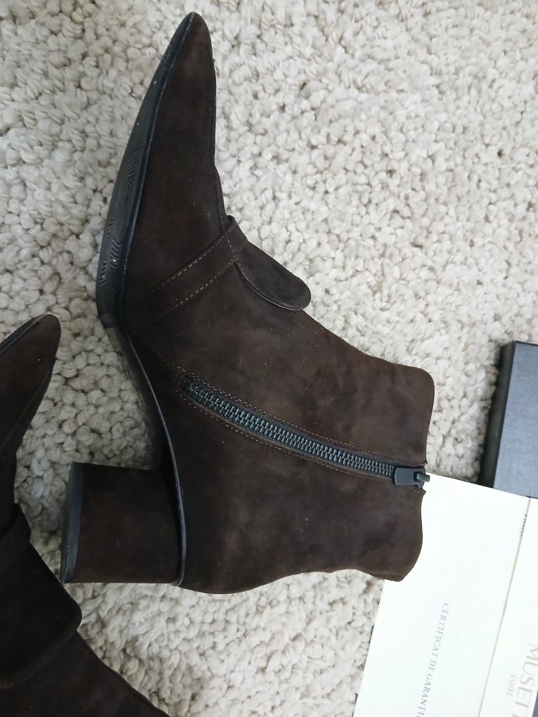 Botine maro Musette