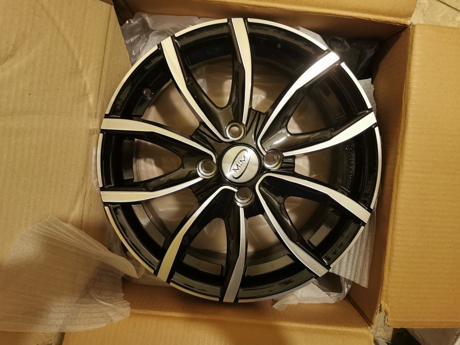 Vand jante de aliaj marca MiM 4x100 pe 15 black-polis