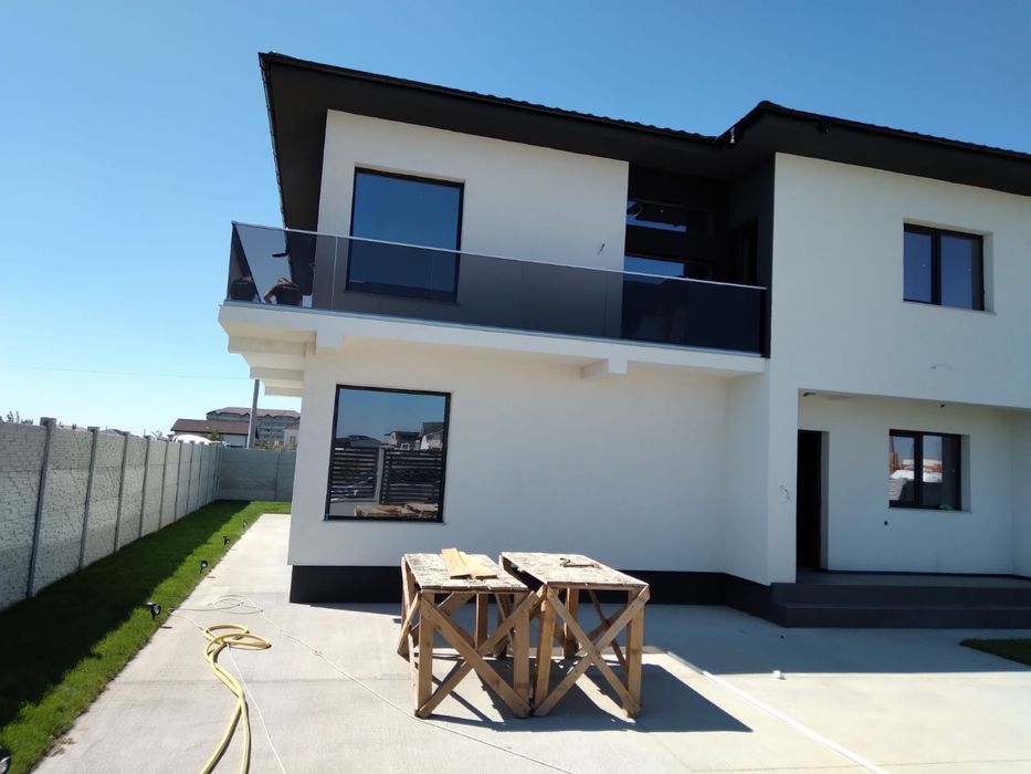 Balustrade de alumimiu cu sticla