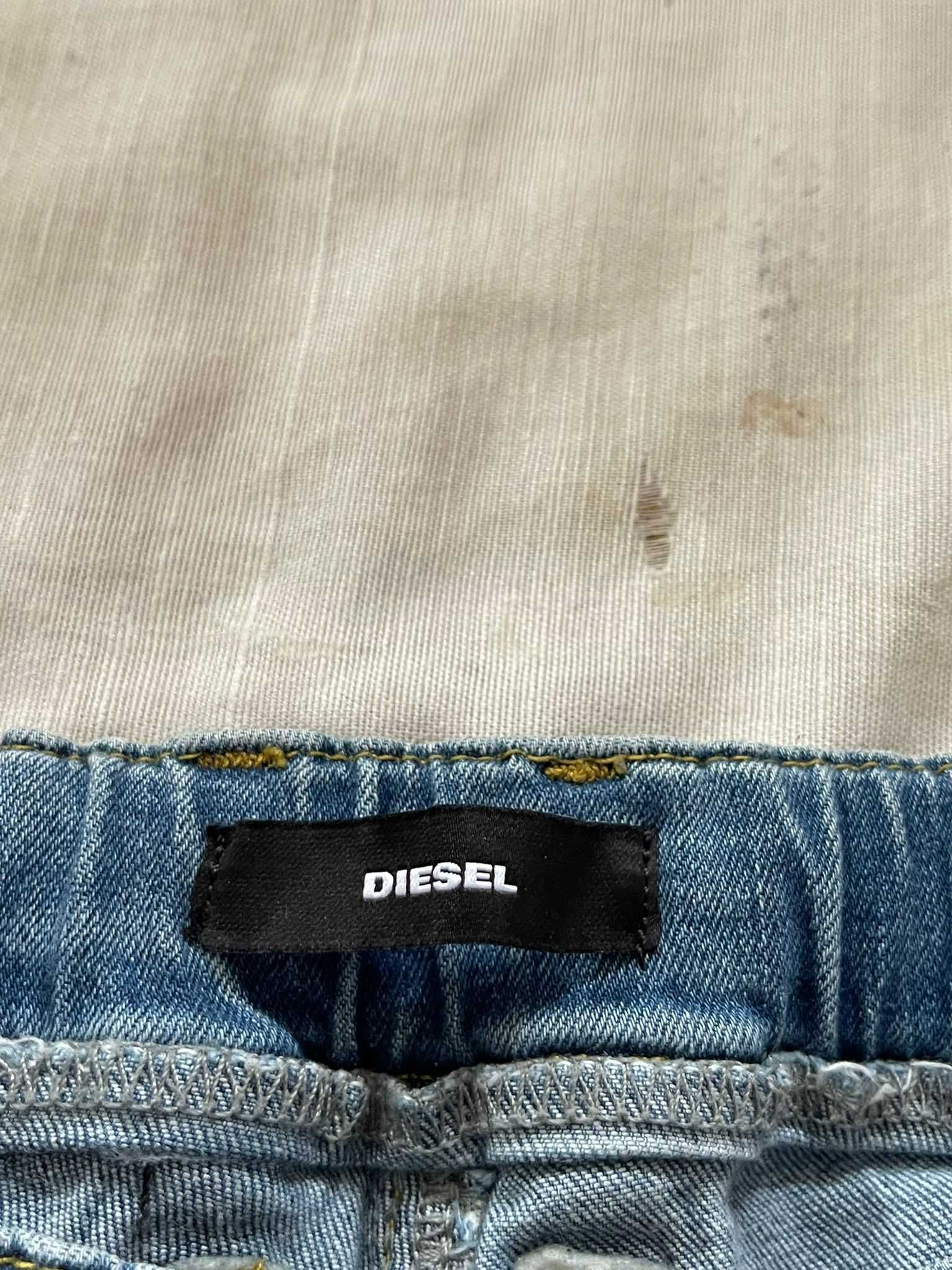 Pantalonii scurti DIESEL pentru baieti, 14 ani,  35cm talie