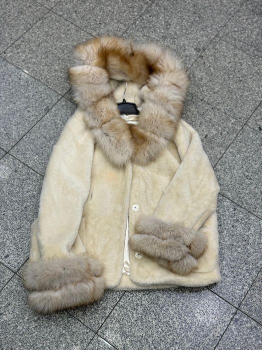 Alcantara si blana naturala