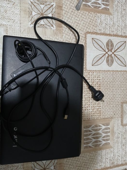 Лаптоп леново v110 15isk