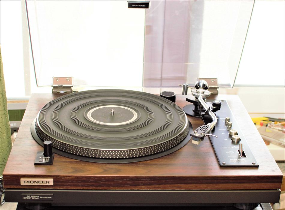 Проигрыватель виниловых дисков Pioneer PL-1200A