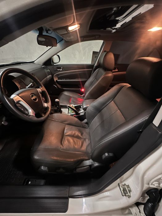 Chevrolet epika..
