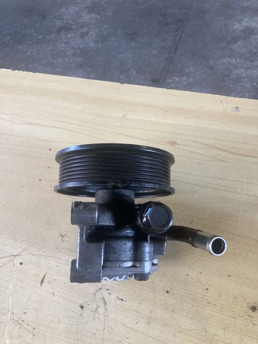 Ford Ranger 3.2d 200кс 2015 година Хидравлична Помпа