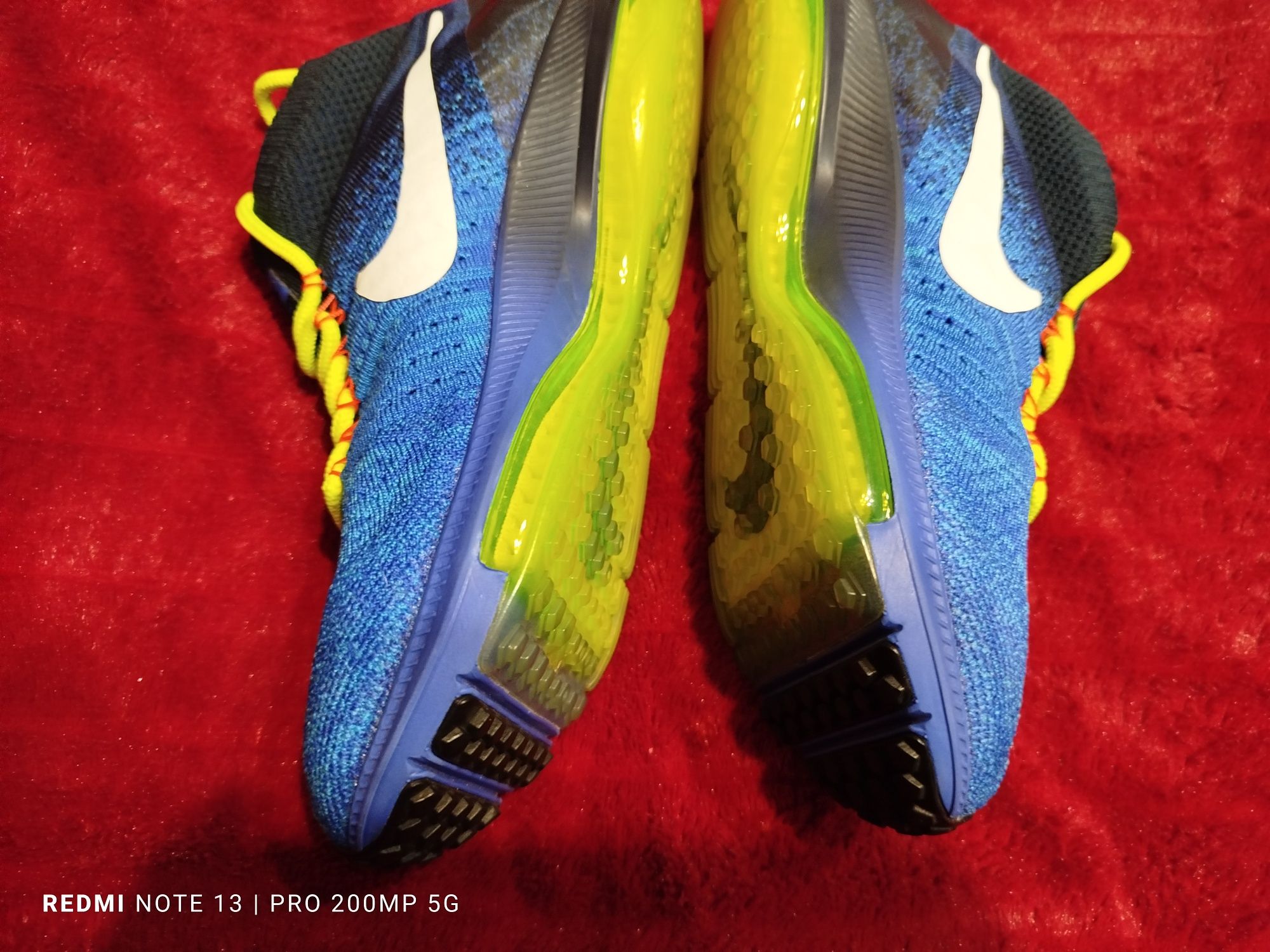 Nike Zoom-маратонки с чорап 39 номер