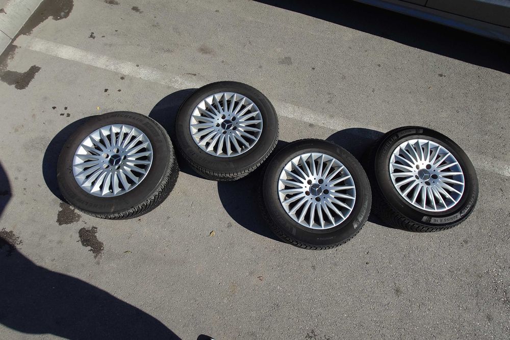 Зимни гуми с оригинални джанти за Mercedes 16-ки 5x112