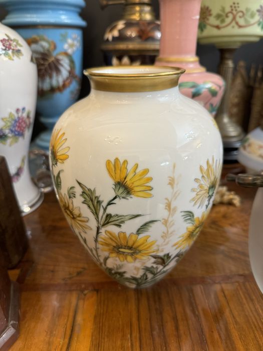 Vas portelan - pictura manuala