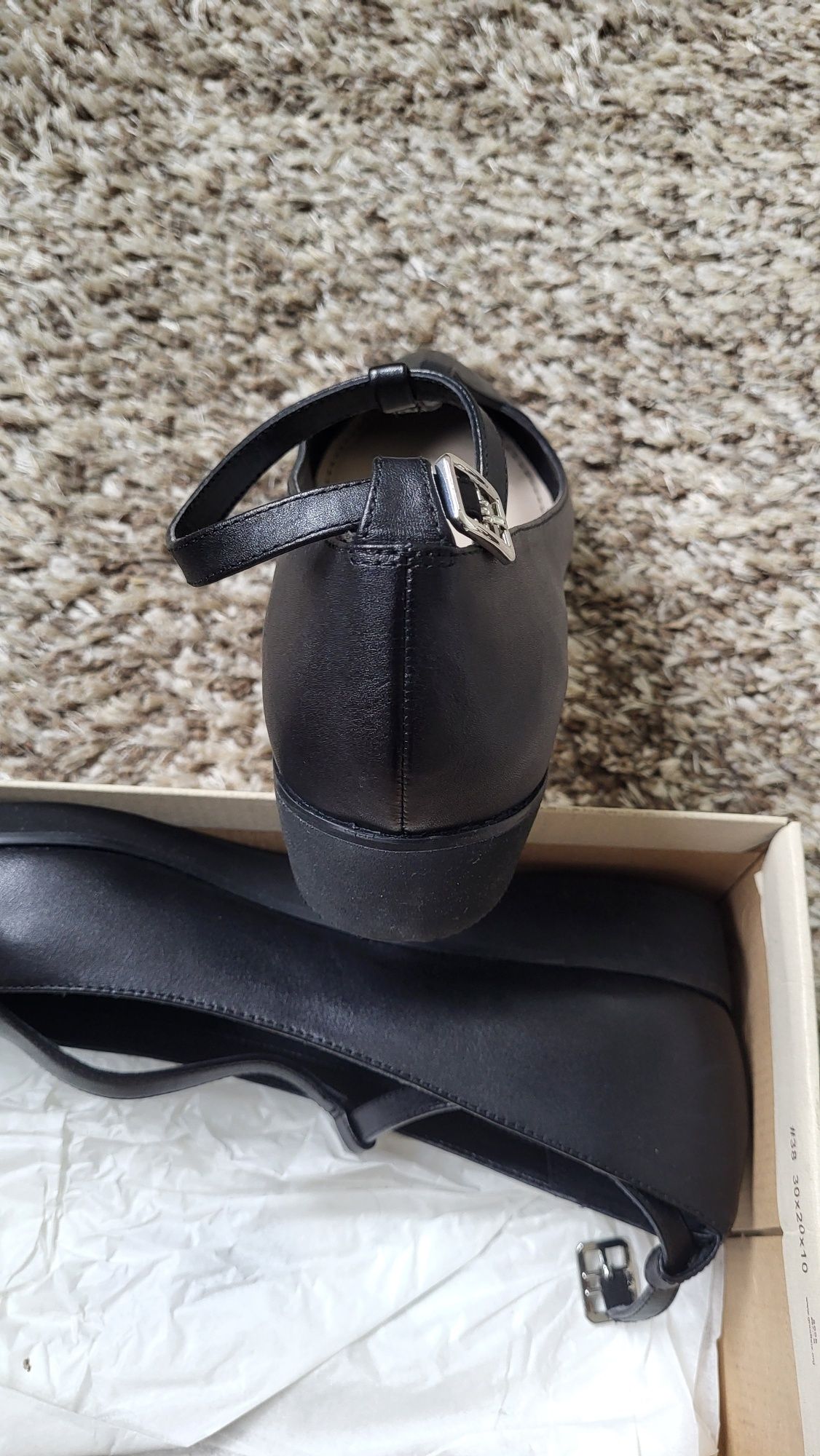 Нови CLARKS ест. кожа