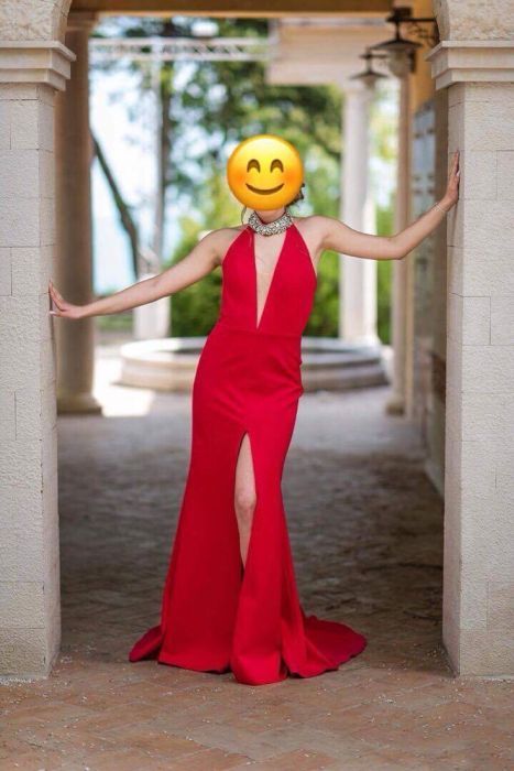 Sherri Hill официална рокля