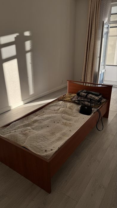 Кровать односпальняя