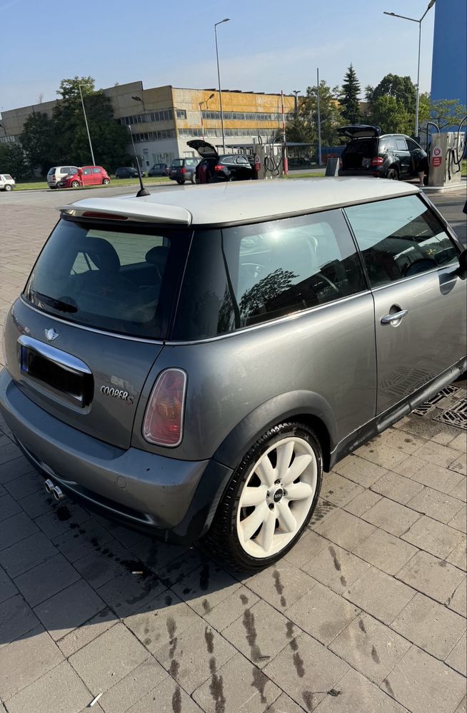 Продавам автомобил MINI COOPER S 1.6 i