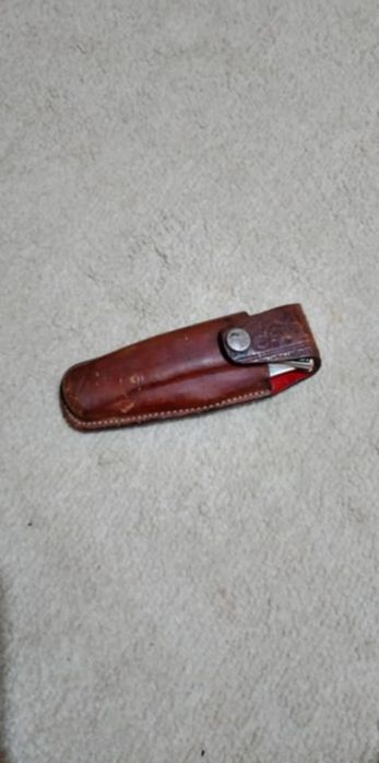 Продавам джобен нож