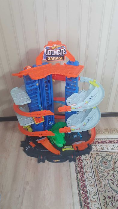 Хот вилс / HOT WHEELS