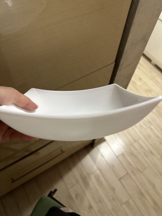 Продам тарелки Luminarc глубокие. Ширина 20 см