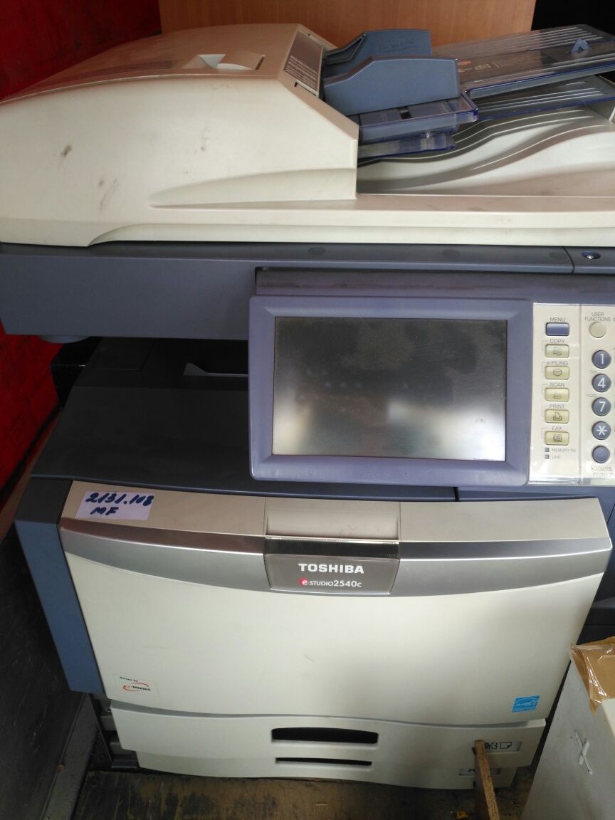 Xerox copiator  scanner Toshiba 2540C color perfect functional