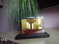 Сувенирна златна банкнота 200 евро в стъклена поставка и сертификат
