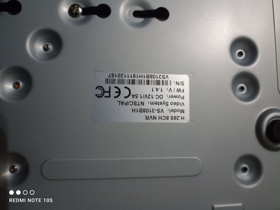 Камера ва видеорегистратор сотилади. Вай файда ишладигон.