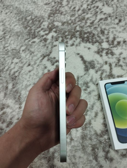 Iphone 12 / 128Gb / 76% / ochilmagan