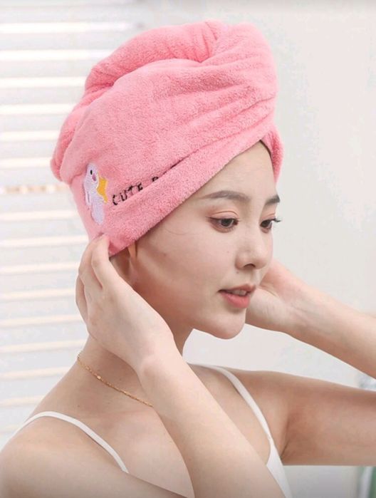 Чисто нова дамска мека и удобна кърпа за глава в розов цвят !